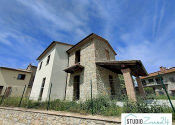 Foto 2 - Independent house Avigliano Umbro - photo 2