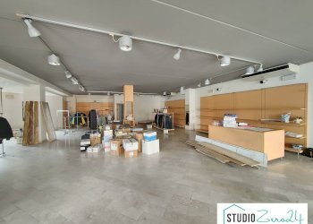 Foto 9 - Commercial Premises rimembranze
 
22, Amelia - photo 9