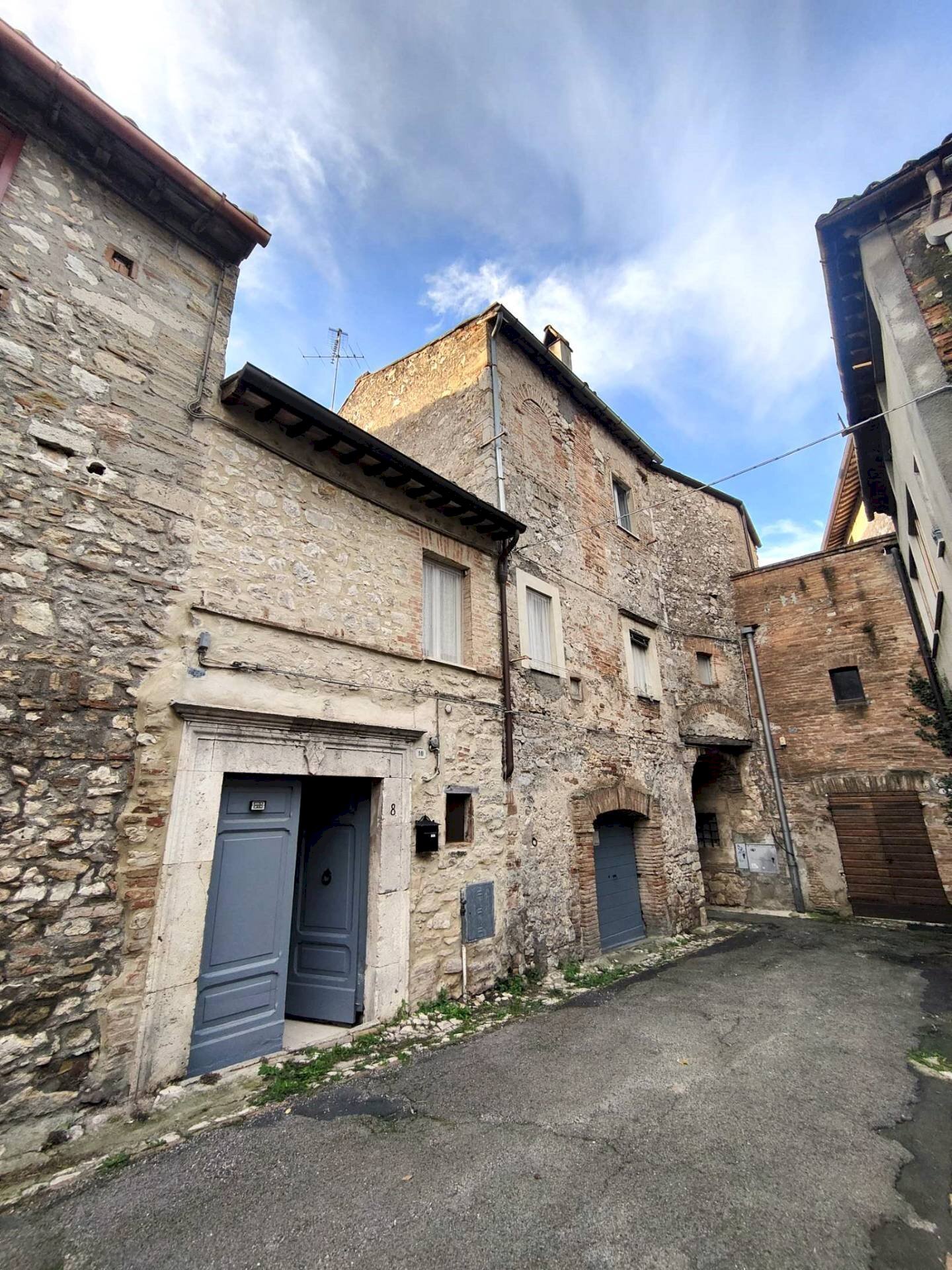 Foto 1 - Bilocale rimembranze
 
22, Amelia - foto 1