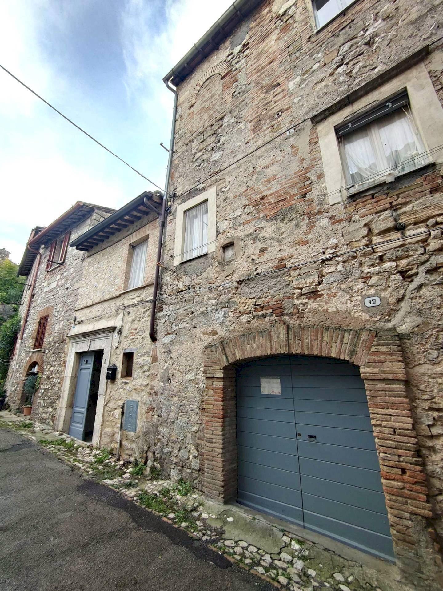 Foto 2 - Bilocale rimembranze
 
22, Amelia - foto 2