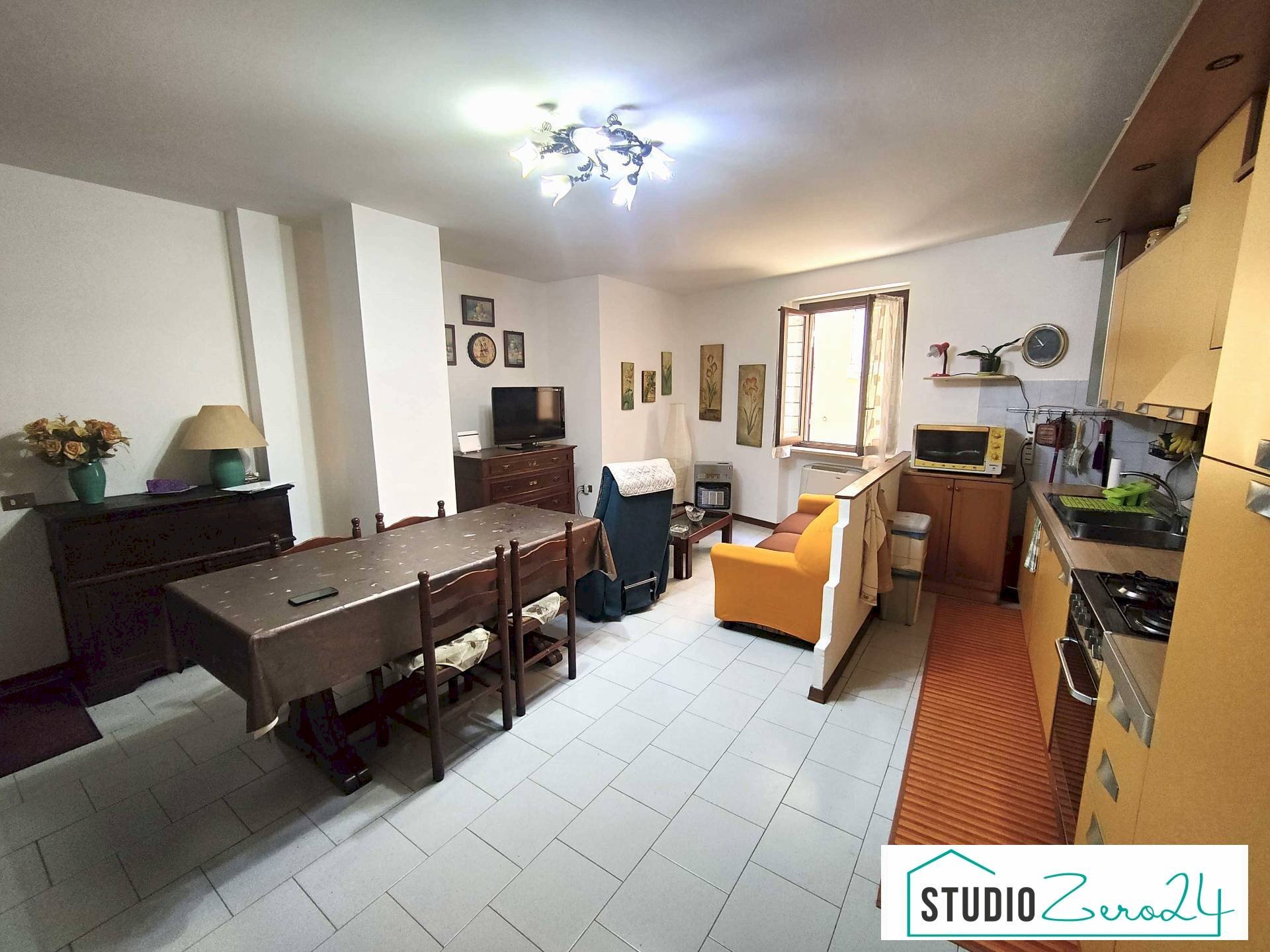 Foto 1 - Three-room apartment rimembranze
 
22, Amelia - photo 1