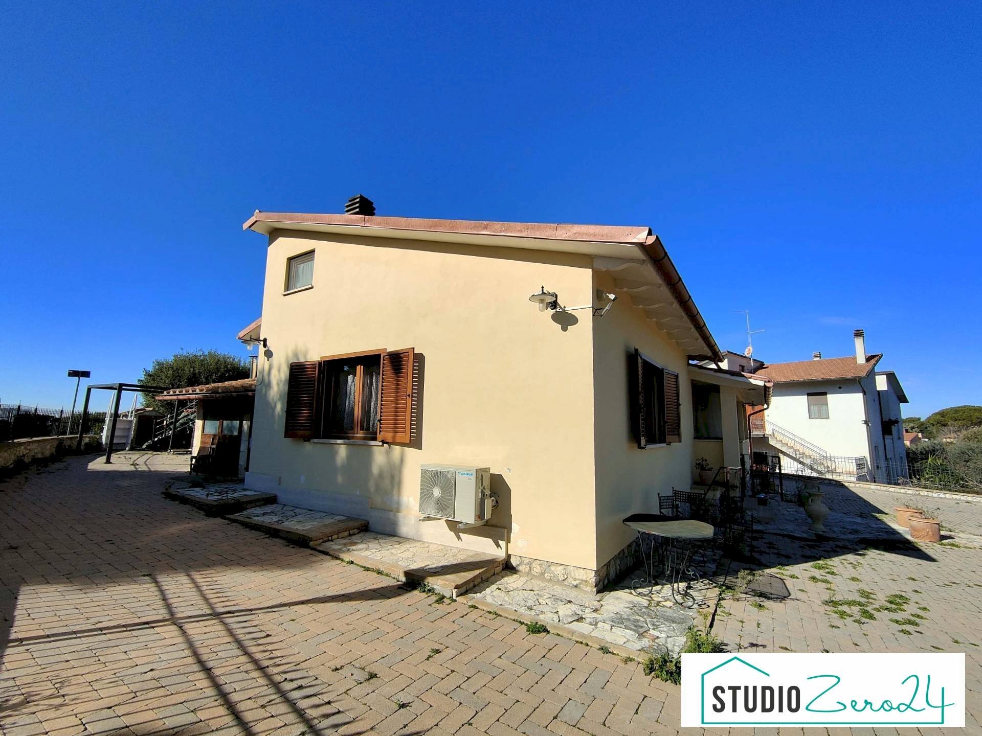 Foto 3 - Villa rimembranze
 
22, Amelia - photo 3