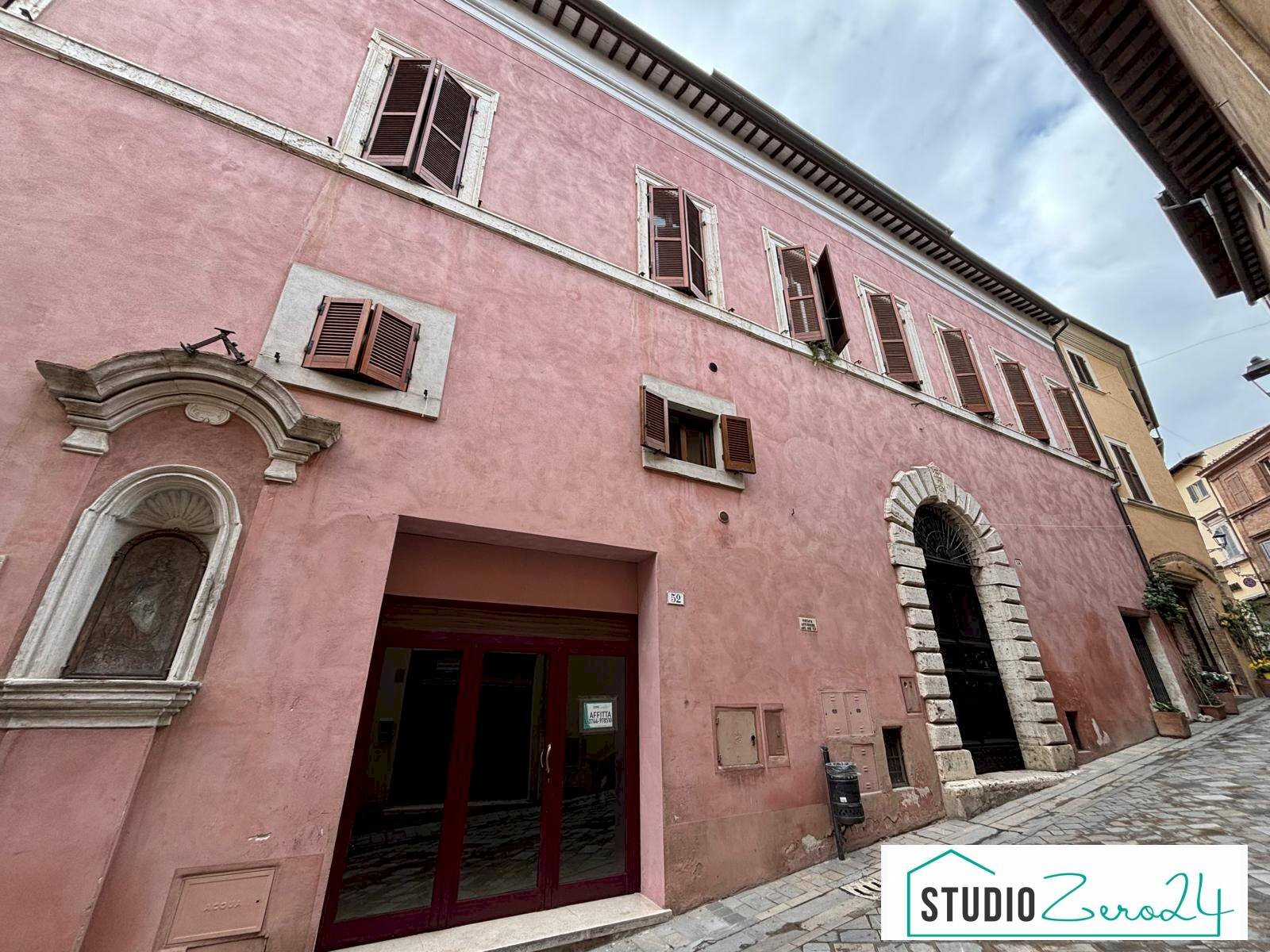 Foto 3 - Commercial Premises Amelia - photo 3