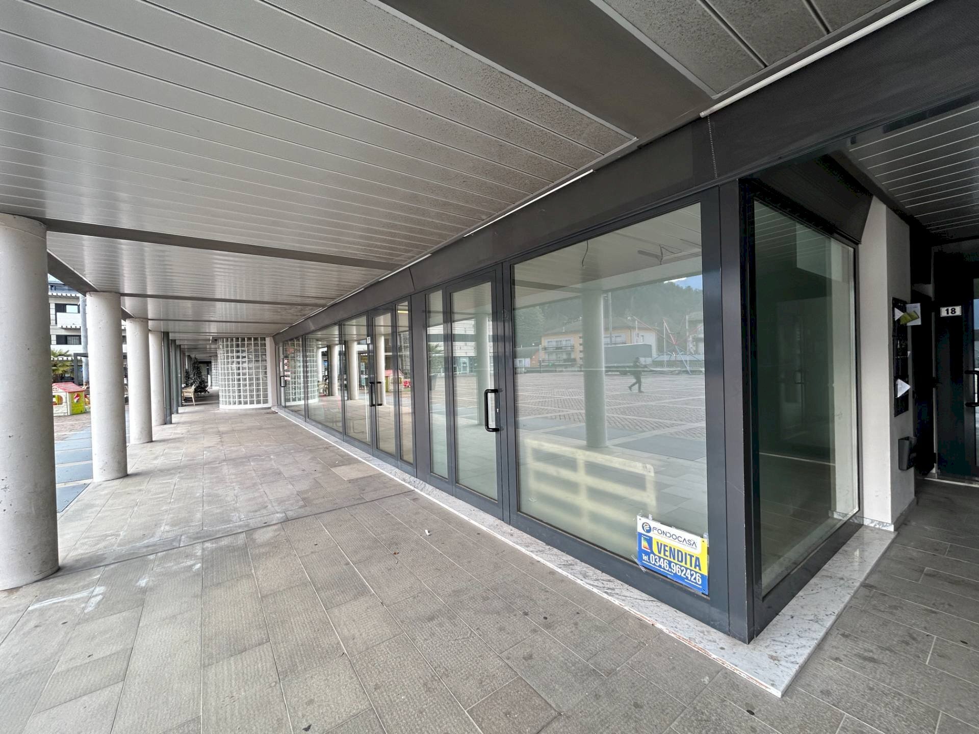 Foto 1 - Office Piazza Manzù, Clusone - photo 1