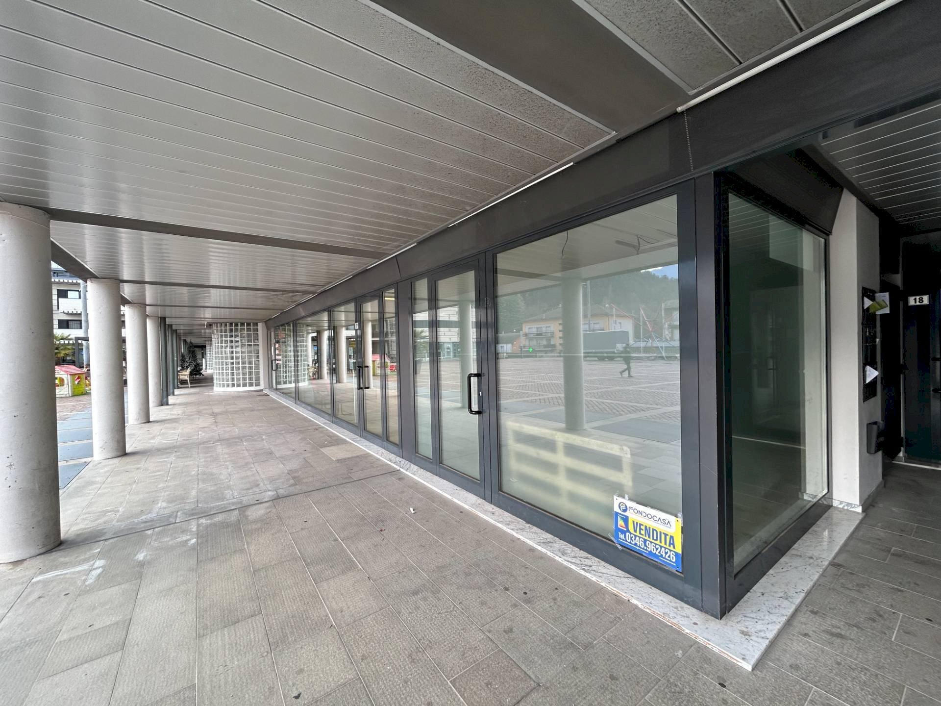 Foto 2 - Office Piazza Manzù, Clusone - photo 2