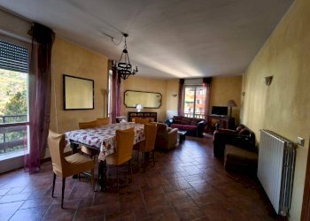 Foto 2 - Trilocale via provinciale
 
78, Castione della Presolana - foto 2