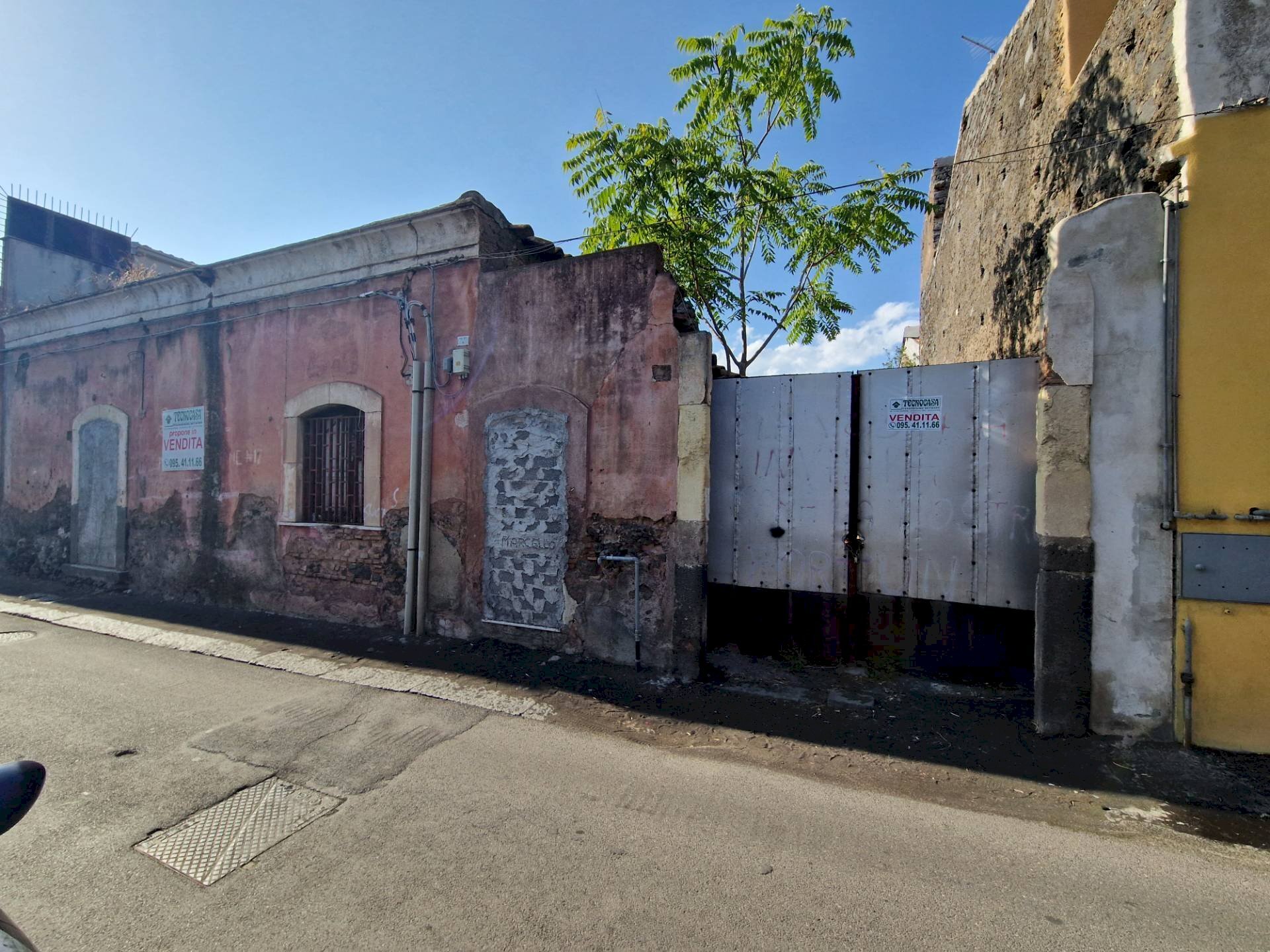 Foto 4 - Casa indipendente via Vitaliti
 
52, Catania - foto 3