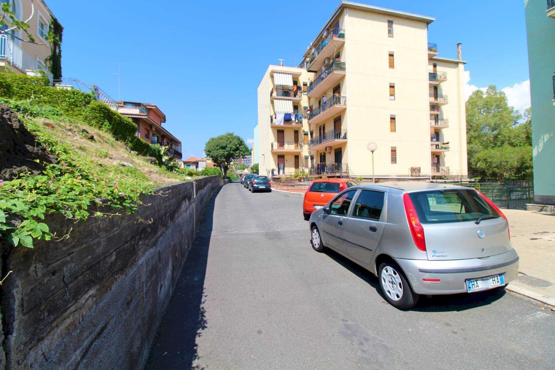 Foto 3 - Box Via Del Bosco
 
407, Catania - foto 3