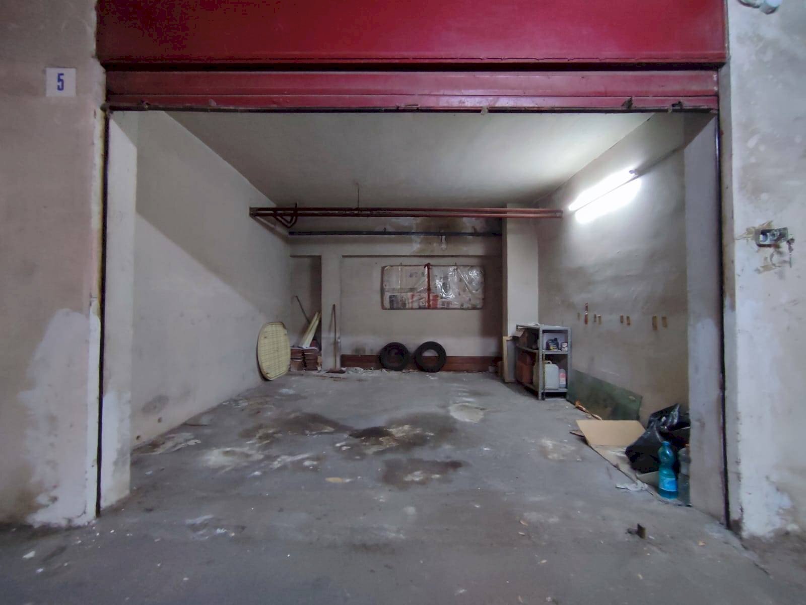 Foto 3 - Box Via Coffa Caruso
 
1, Catania - foto 3