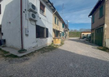 Foto 5 - Villa a Schiera via confine inferiore
 
125, Molinella - foto 5