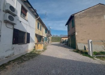 Foto 6 - Villa a Schiera via confine inferiore
 
125, Molinella - foto 6