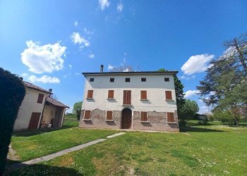 Foto 1 - Villa via Ghiaroni
 
6, Molinella - photo 1