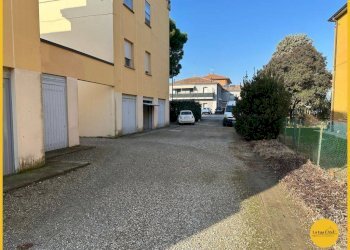 Foto 11 - Box via circonvallazione
 
36, Molinella - photo 11