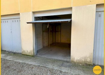 Foto 13 - Box via circonvallazione
 
36, Molinella - photo 13