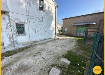 Foto 37 - Terraced Villa via bova
 
64, Ferrara - photo 37