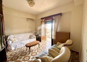 Foto 3 - Trilocale Via Trento
 
43, Carini - foto 3