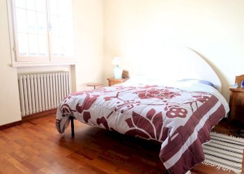 camera da letto - Casa indipendente Don Nicola Silvagni
 
1, Ravenna - foto 36