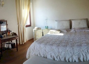 camera da letto - Casa semi indipendente Ariona, Ravenna - foto 12
