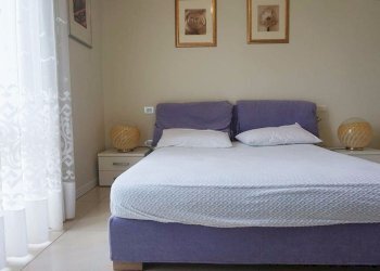 camera da letto - Trilocale Dante Alighieri, Riccione - foto 17