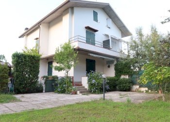 facciata - Casa semi indipendente dei Cosmonauti
 
35, Cervia - foto 1