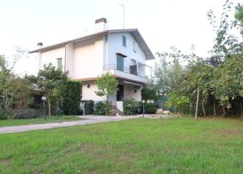 facciata - Casa semi indipendente dei Cosmonauti
 
35, Cervia - foto 3