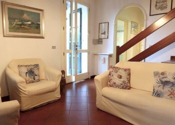 camera da letto - Casa semi indipendente dei Cosmonauti
 
35, Cervia - foto 6