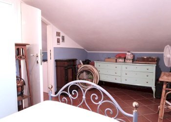 camera da letto - Casa semi indipendente dei Cosmonauti
 
35, Cervia - foto 23