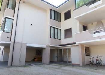 facciata - Quadrilocale Caduti per la Libertà
 
251, Cervia - foto 4