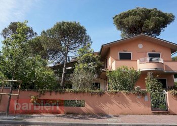 Foto 2 - Trilocale piazzale genova
 
4, Cervia - foto 2