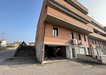 Foto 1 - Box Via Giuseppe Fabbri, Ferrara - foto 1