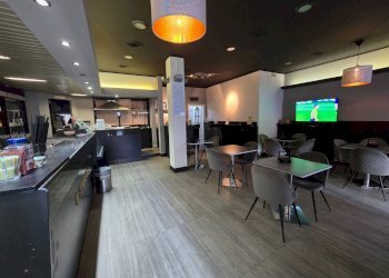 Foto 2 - Attività Commerciale Via Giuseppe Garibaldi, Ferrara - foto 2