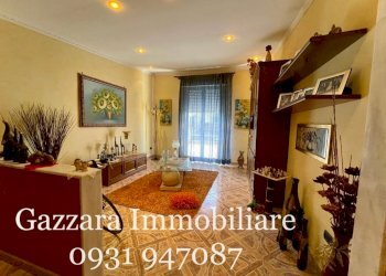 soggiorno - Quadrilocale Canicattini Bagni - foto 4