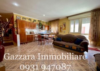 soggiorno - Quadrilocale Canicattini Bagni - foto 12