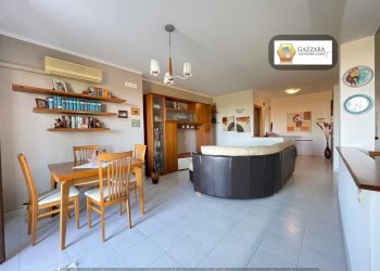 soggiorno - Appartamento Maestro Antonino Cirinnà
 
1, Canicattini Bagni - foto 3