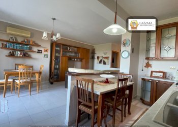 soggiorno - Appartamento Maestro Antonino Cirinnà
 
1, Canicattini Bagni - foto 8