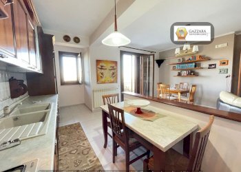 soggiorno - Appartamento Maestro Antonino Cirinnà
 
1, Canicattini Bagni - foto 13