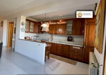 cucina - Appartamento Maestro Antonino Cirinnà
 
1, Canicattini Bagni - foto 14