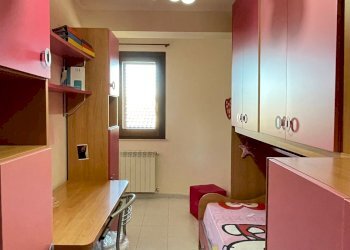 camera da letto - Appartamento Maestro Antonino Cirinnà
 
1, Canicattini Bagni - foto 22