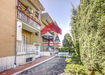 Ingresso Esterno - Quadrilocale Via Amos Cassioli
 
10, Roma - foto 6