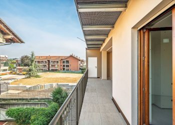 Foto 1 - Trilocale Via Biscaretti
 
11, Chieri - foto 1