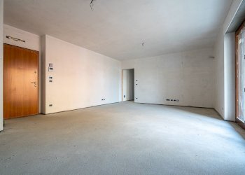 Foto 2 - Trilocale Via Biscaretti
 
11, Chieri - foto 2