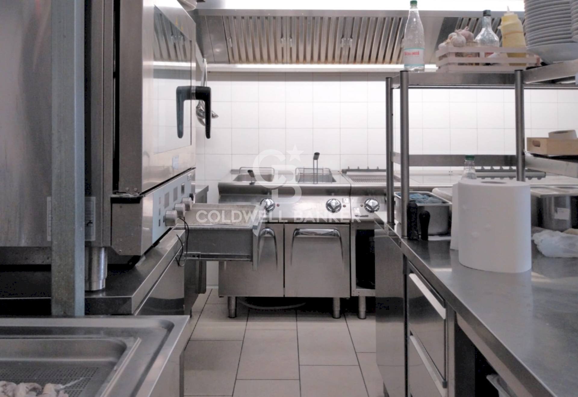 Foto 2 - Attività Commerciale Viale dei Navigatori
 
67, Tarquinia - foto 2