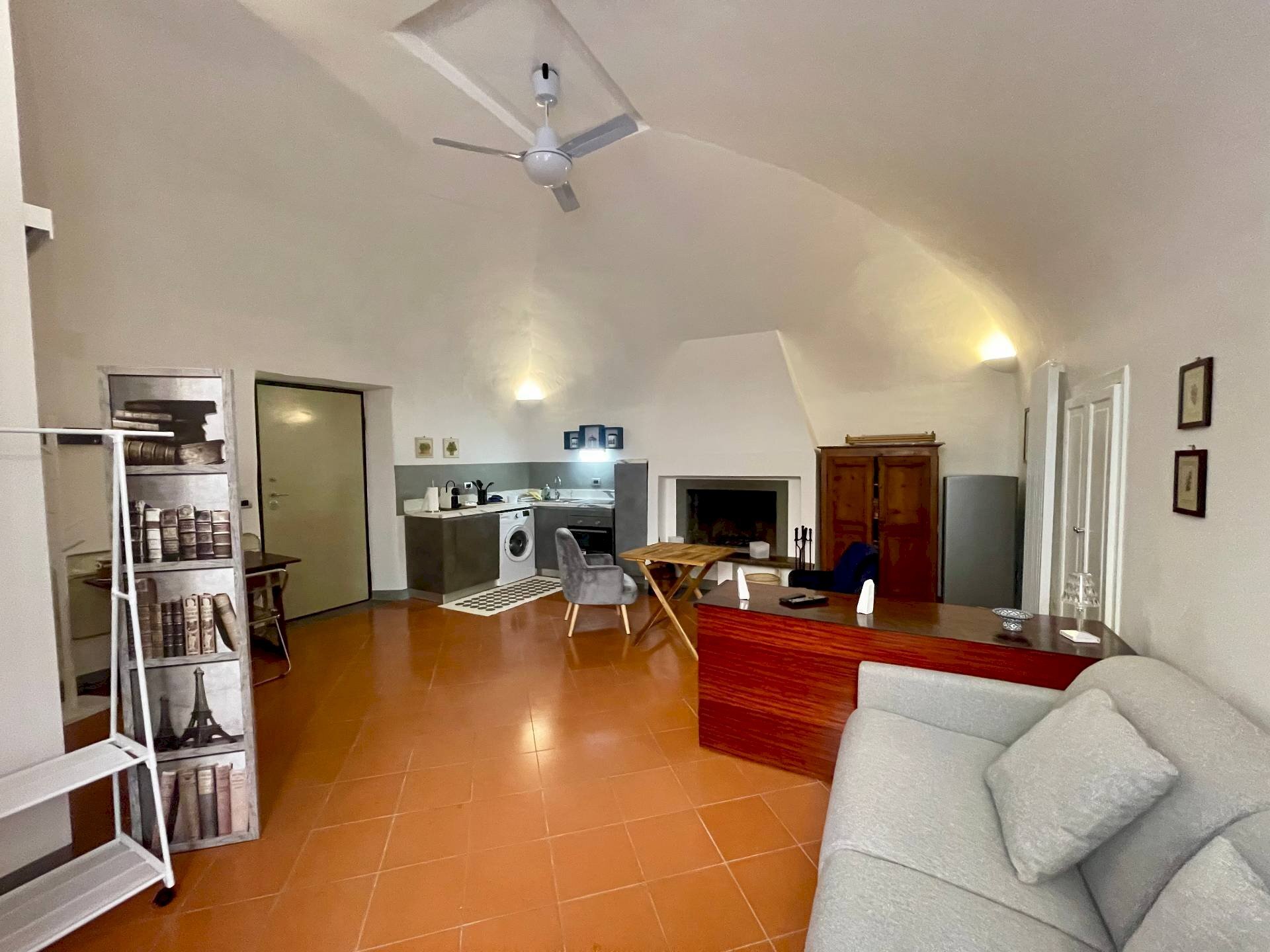 Foto 1 - Monolocale VIA FARINI
 
13, Orbetello - foto 1