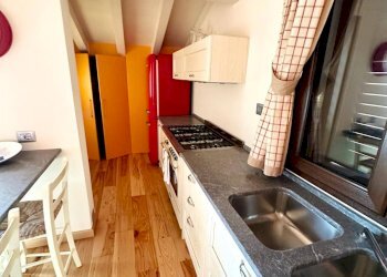 Foto 9 - Attico via Siena
 
10, Castelsardo - foto 9