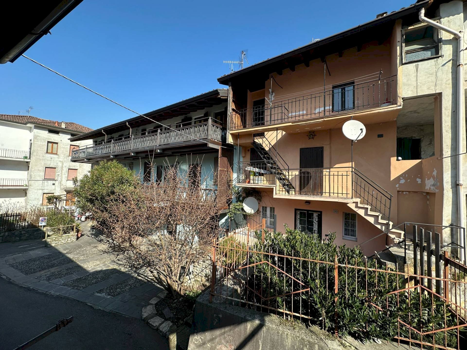 Foto 1 - Bilocale via Azzarotti
 
20, Pradalunga - foto 1