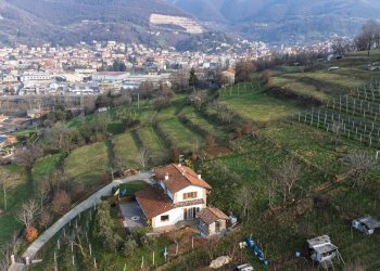 Foto 2 - Rustico via del Cipresso
 
11, Nembro - foto 2