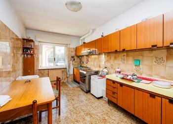 Foto 5 - Quadrilocale via S. Zenone
 
5, Cene - foto 5