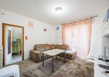 Foto 3 - Trilocale Via Gaetano Donizetti
 
7, Cene - foto 3