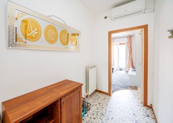 Foto 12 - Trilocale Via Gaetano Donizetti
 
7, Cene - foto 12