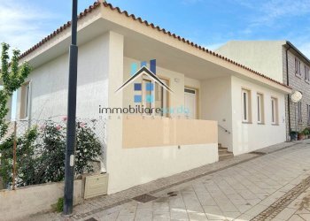 facciata - Villa a Schiera Via delle Poste
 
19, Trinità d'Agultu e Vignola - foto 9